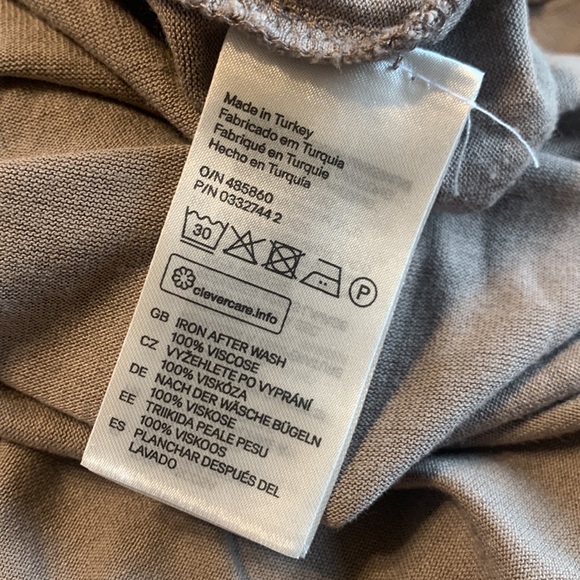 H&M 100% viscose dress small - Picture 3 of 3